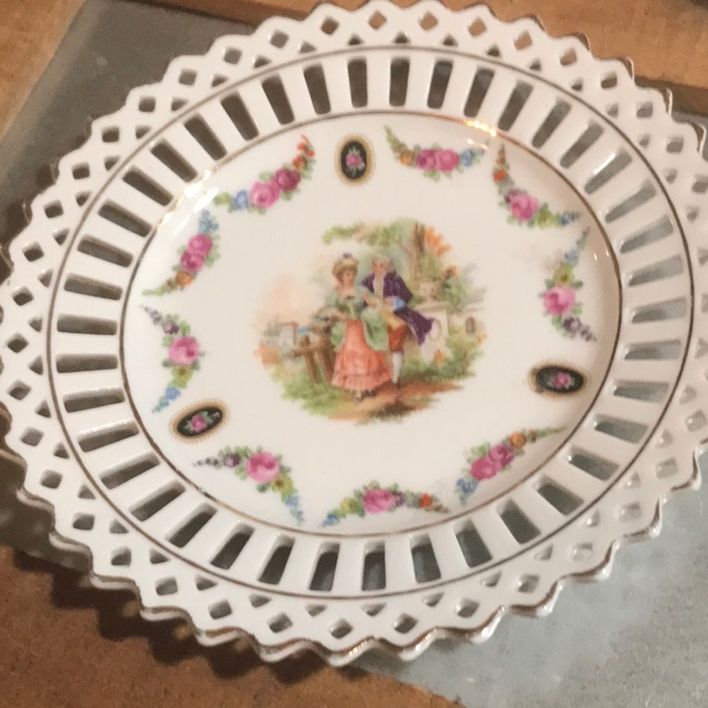 Adorable 5.5 inch plate made in Germany.